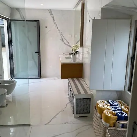 Villa Luxury In *