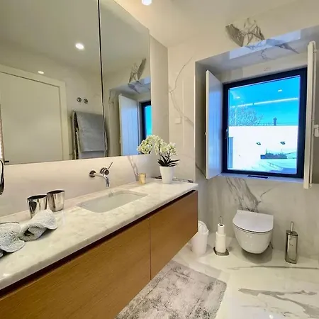 Luxury In Colares