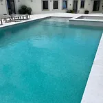 Luxury In Vila